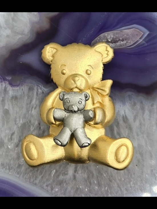 JJ Jonette Teddy Bear Brooch Two-tone Measures 2