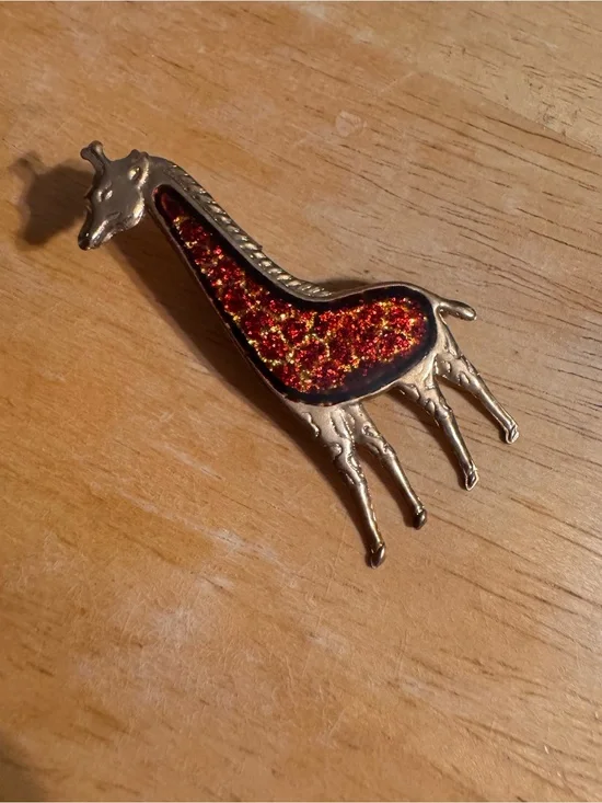Brush Gold Tone Vintage Giraffe Brooch
