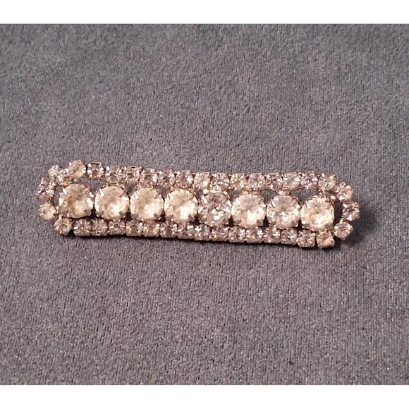 Vintage Kramer  Deco Rhinestone Brooch Bar Pin