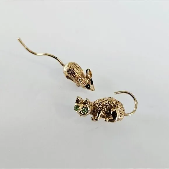 Vintage B.A. Ballou & Co. BAB Reg'd Gold Tone Green Rhinestone Cat Mouse Pin Set