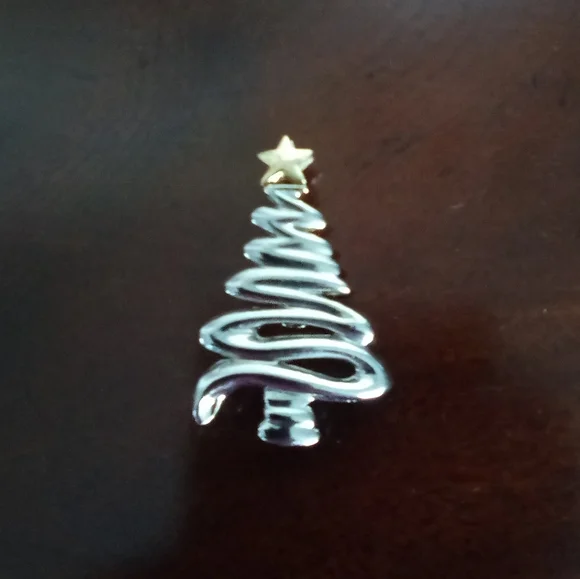 SILVER TONE CHRISTMAS TREE BROOCH WITH‎ GOLD TONE STAR