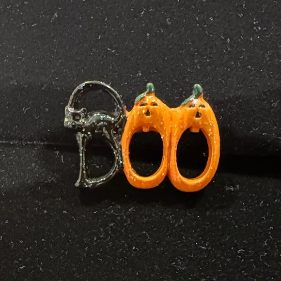 Halloween “BOO” Brooch — Cat and Pumpkins