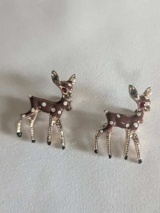 Vintage Late 50s Early 70s Deer Fawn Scatter Pin Brooches Set of Two