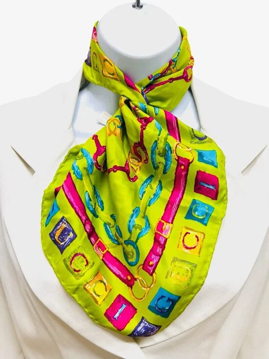 GORGEOUS MINI GUCCI SILK SCARF Green Purple yellow chain Made in Italy (19)
