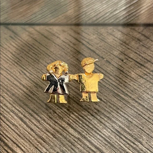 Vintage Style Boy and Girl Two-tone Lapel Pin - Tie Tac