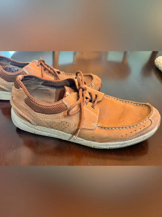 Clarks Men's Tan Leather Boat Shoes