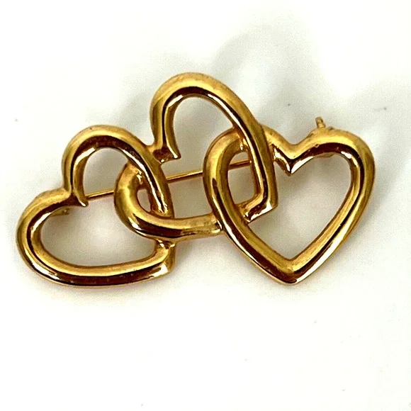 Entwined Triple Hearts Vintage Gold Tone Brooch