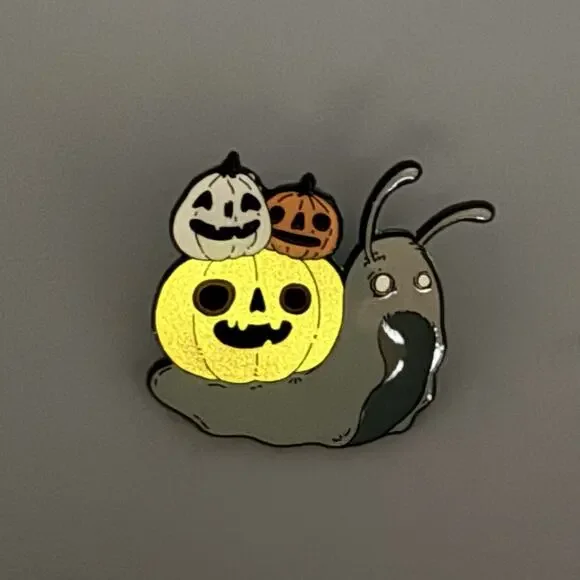 Guild Of Calamity Spooky Pumpkin Creatures GITD Blind Pin- SNAIL