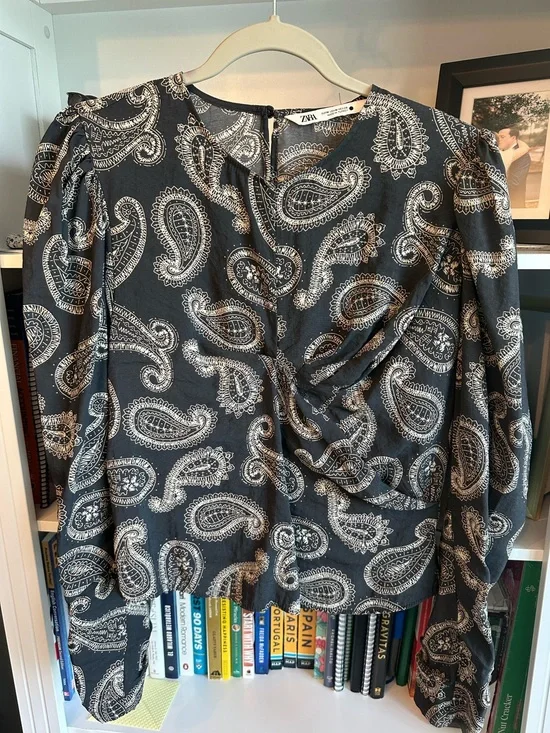 Zara Black and Cream Paisley Twist-Front Blouse