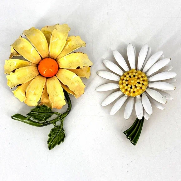 Lot of 2 Vtg Enamel Stem‎ Flowers Brooch Pins Daisy Original By Robert