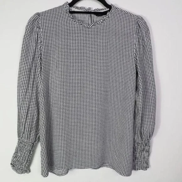 Zara Black and White Chiffon Star Print Long Sleeve Blouse Ruffle Neck- Size XS