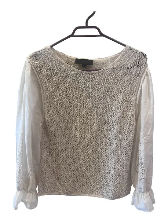 Zara Textured Knit Ivory & White Lace Sleeve Top