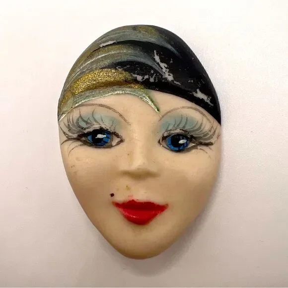 *3/$20* Vintage look Sharon Lynn cameo face brooch