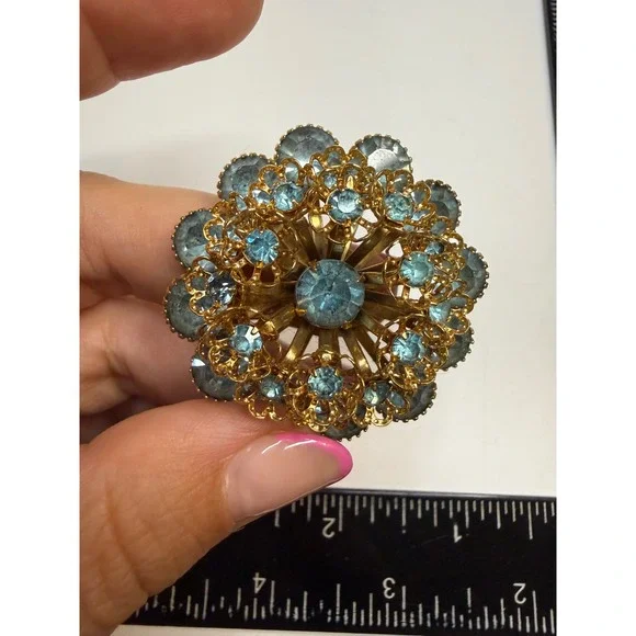 Vintage Blue Rhinestone Gold Tone Tiered Floral Brooch Pin Round Filigree 2
