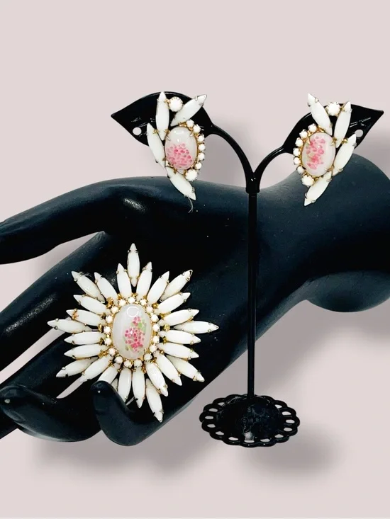 Vintage Judy Lee Milk Glass Sunburst Brooch & Clip Earrings Demi Parure Set