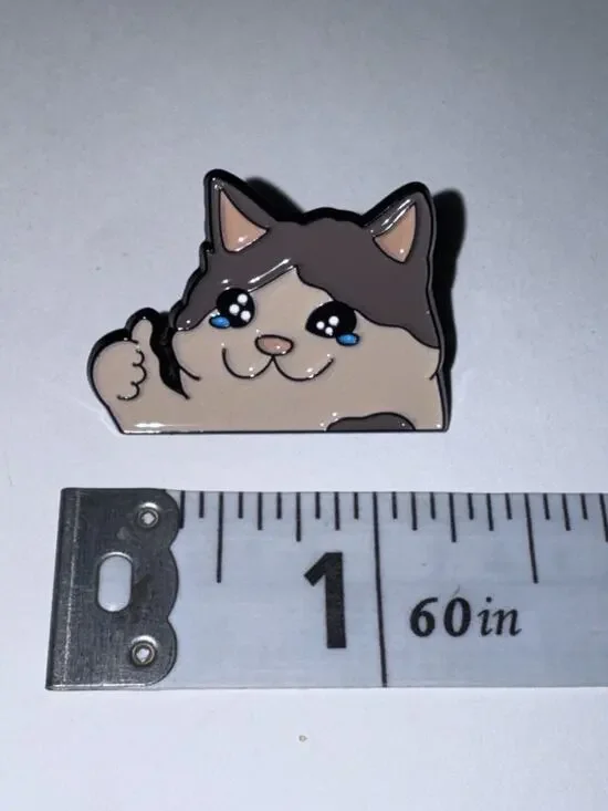 Thumbs Up Cat Kitten Pin Brooch