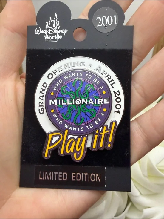 Walt Disney World 'Play It! Millionaire' Limited Edition Pin