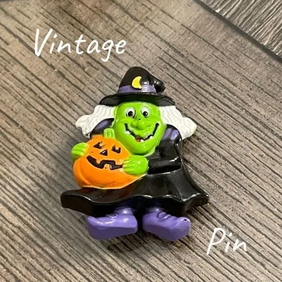 Vintage 1990’s RUSS Witch with Pumpkin Pin