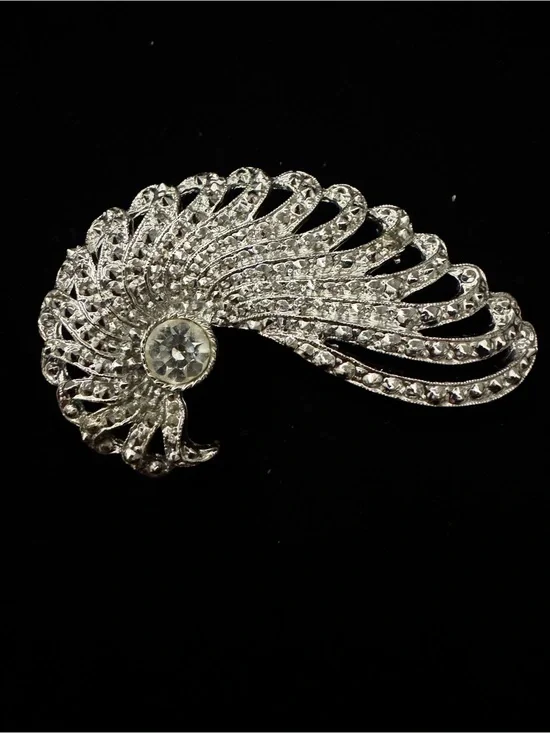 Vintage Sarah Coventry EveningSplendor Silver Tone Fan-Shaped Brooch