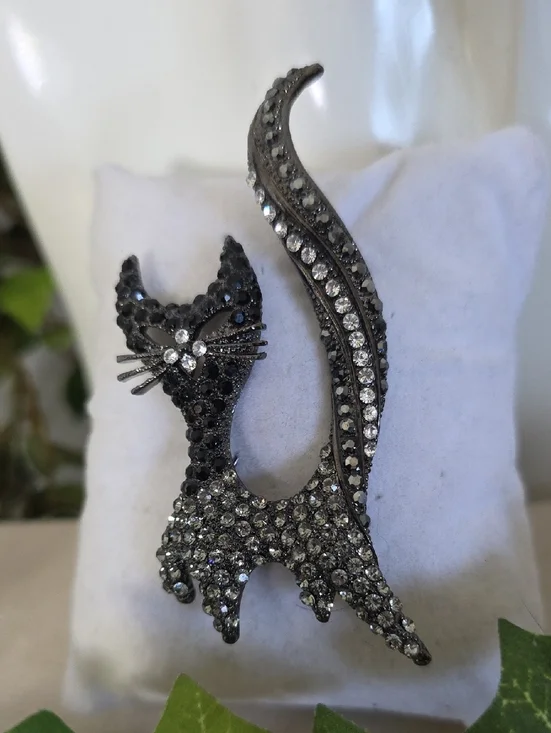 Mod Silver Gunmetal with Black and Clear Crystals Kitty Cat Brooch Pin
