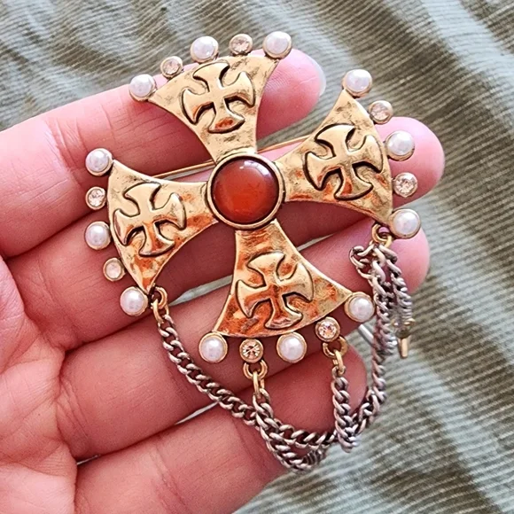 Renaissance Gold and Red Cross Brooch with Pearls