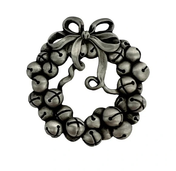 1992 Canada Seagull Handmade Pewter Bell Wreath Brooch Pin w/ Orignal Box