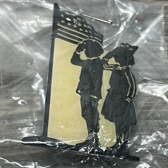 Vintage VFW Ladies Auxilliary Man‎ Woman American Flag Lapel Hat Pin