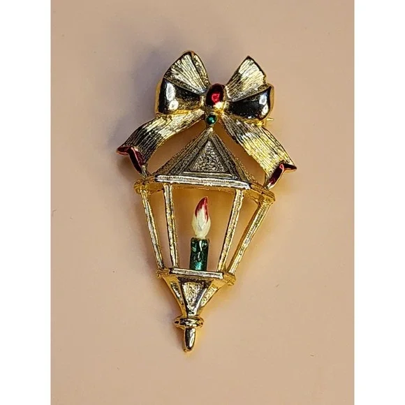 Vtg GERRY's Brooch Pin Lantern Candle Lit Lamp Enamel Gold‎ Tone FREE $HIPPING!!