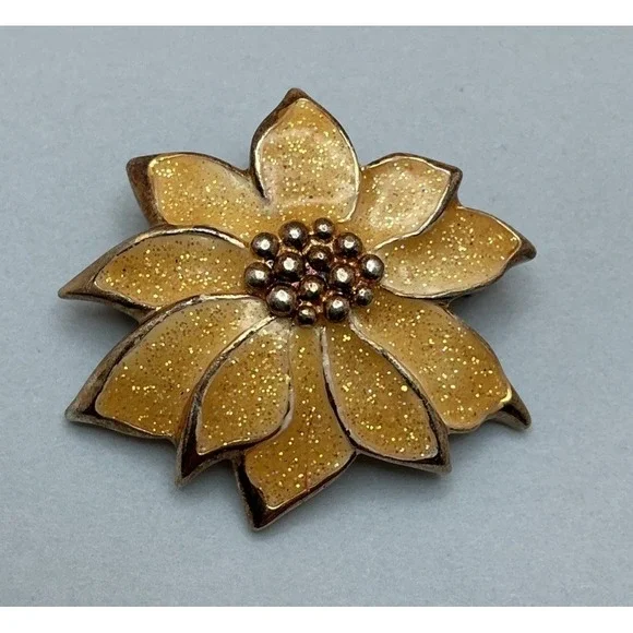 Vintage‎ Avon Yellow Glitter Poinsettia Flower Pin Brooch Pendant Gold Tone 1987