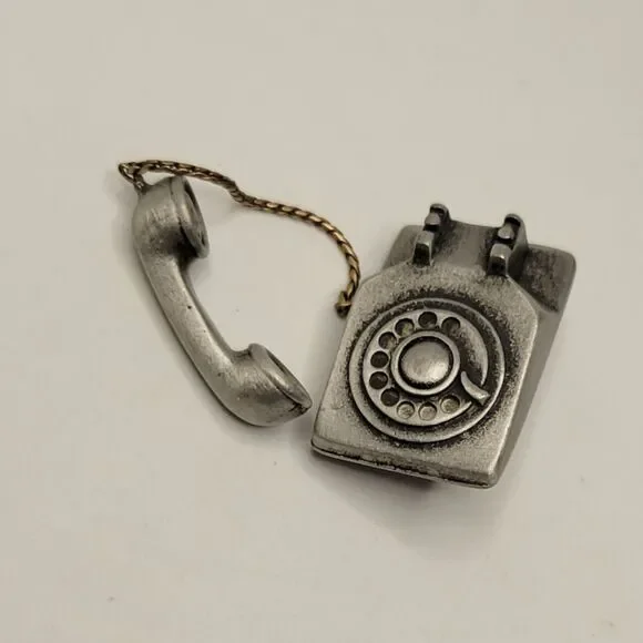 ▪︎JJ Telephone Pin