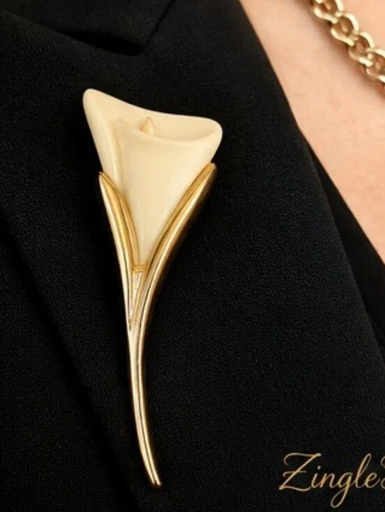 Vintage Ginnie Johansen 1988 Calla Lily Brooch Gold Plated Cream Resin Signed