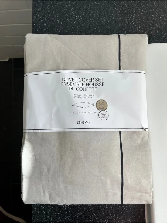 H&M Duvet Cover Set tan with black block stripes - size Queen
