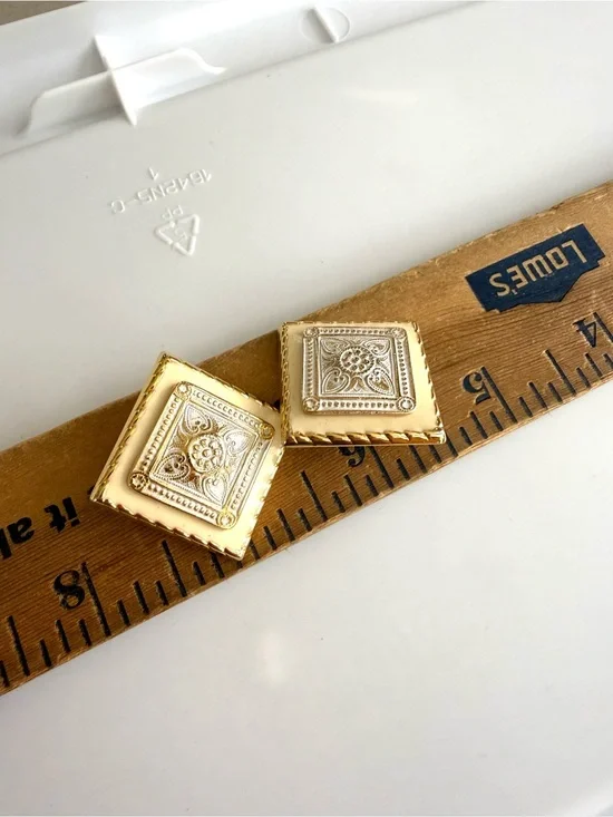 Vintage ClipOn Earrings