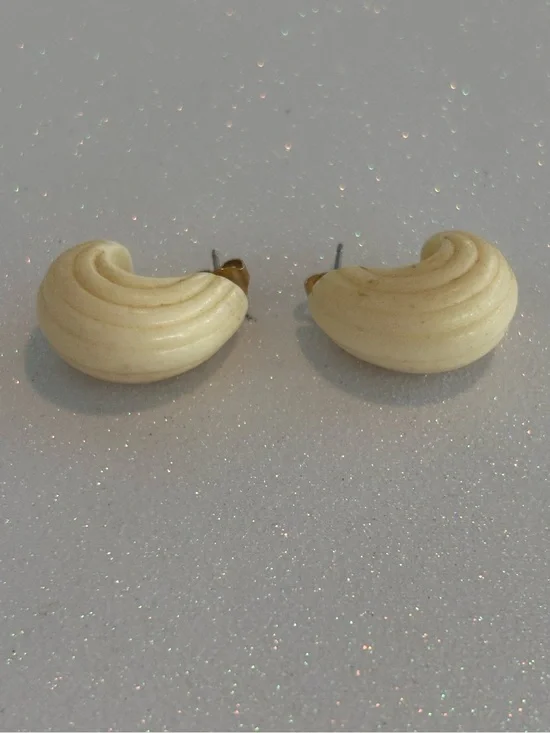 Vintage Ivory Colored Huggie Earrings