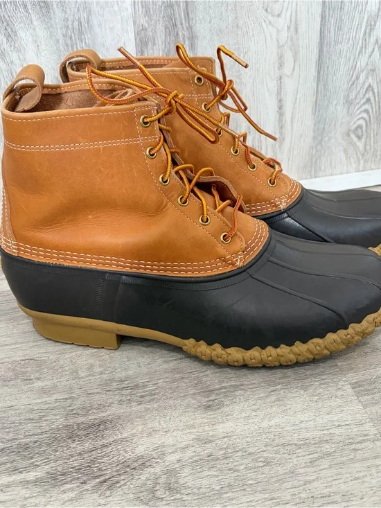 L.L. Bean Original 8