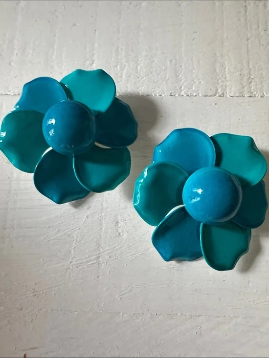 Vintage 1960’s Teal Flower Clip-On Earrings - Vibrant Blue-Green Floral Pair