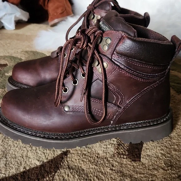 G.H. Bass  Brown Leather Boots