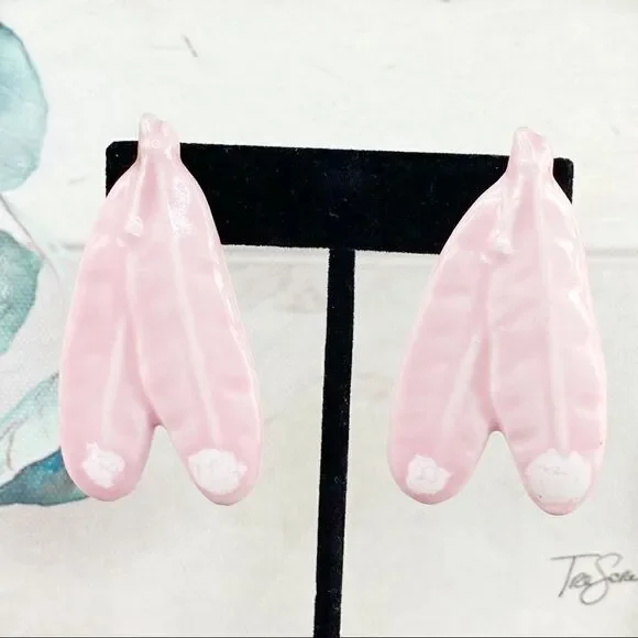 ‎Pink Ceramic Feather Earrings