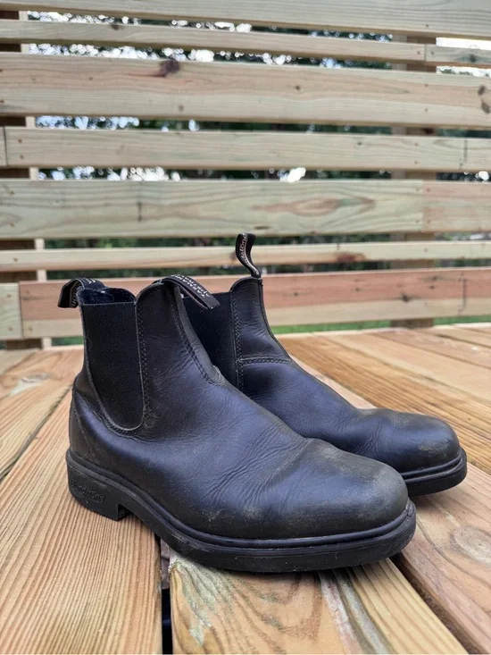 Blundstone Men's Black Chisel Toe Boots #068