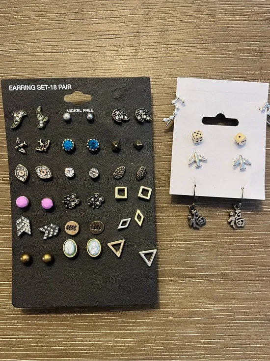 Fun Set of Assorted Earrings! 22 Pairs!