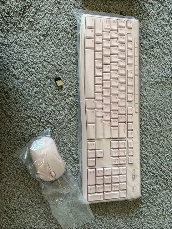 Logitech Pink Wireless Keyboard and Mouse Set