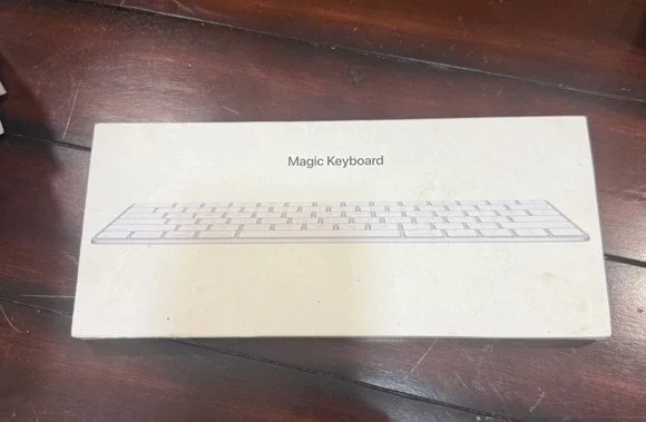 Apple Magic Keyboard White (MLA22LL/A) Model A1644 With Box Tape Mark On Back