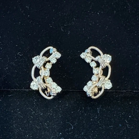 Linked-Chain, Silver Rhinestone Clip-On Earrings