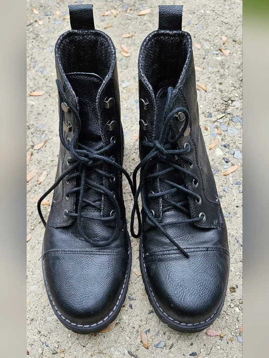 Mossimo Supply Co. Black Lace-Up Ankle Boots