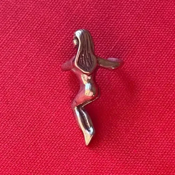 Silver Dancer Ear Cuff Vintage New‎ 90s Y2K