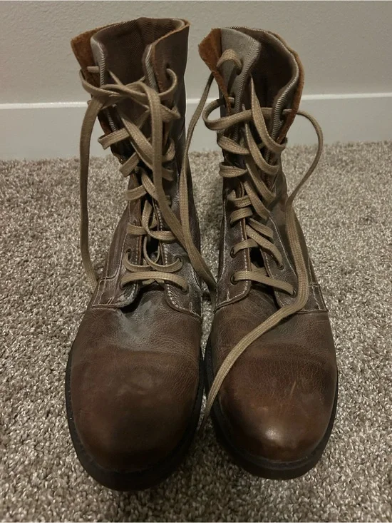 Men's Brown Lace-Up Combat Boots – Classic Rugged Style