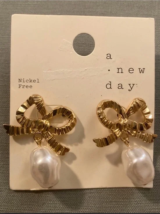 a new day Gold Ribbon Pearl Drop Earrings