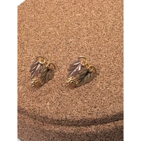 10k Gold Multi Colored Estate Earrings 1.2 Grams