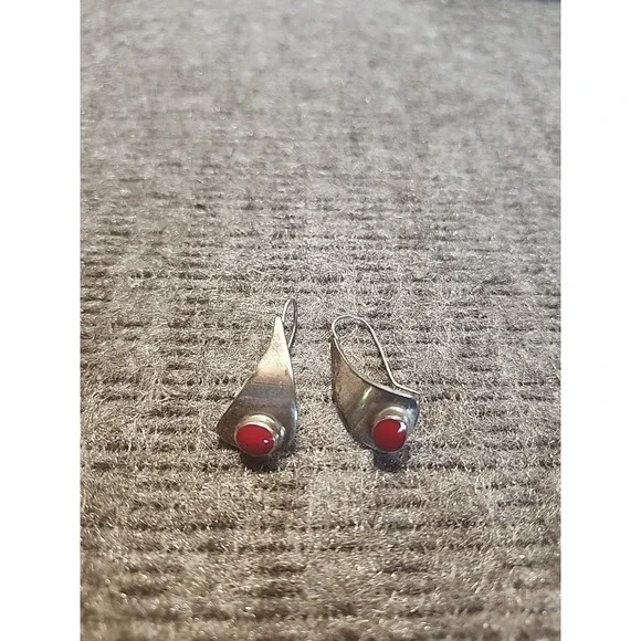 sterling silver earrings With Red Coral Stone‎