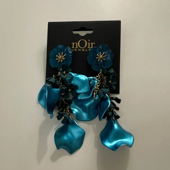 Noir Blue Floral Petal Earrings